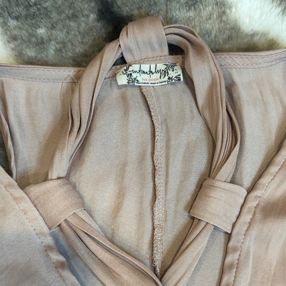 Free People Sleeveless Beige Blouse - Picture 2 of 7